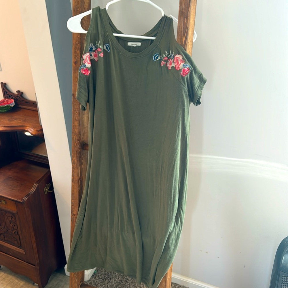 Green Embroidered Cold Shoulder Midi Dress